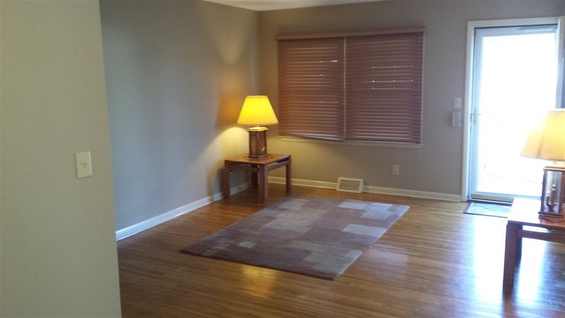 637 N Abilene Ave, Valley Center, KS 67147
