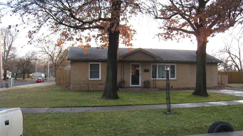 439 E Pearl, Mulvane, KS 67110