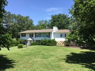 12200 E Lynne Ave, Wichita, KS 67207
