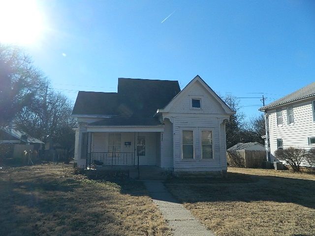 1315 E 11th, Winfield, KS 67156