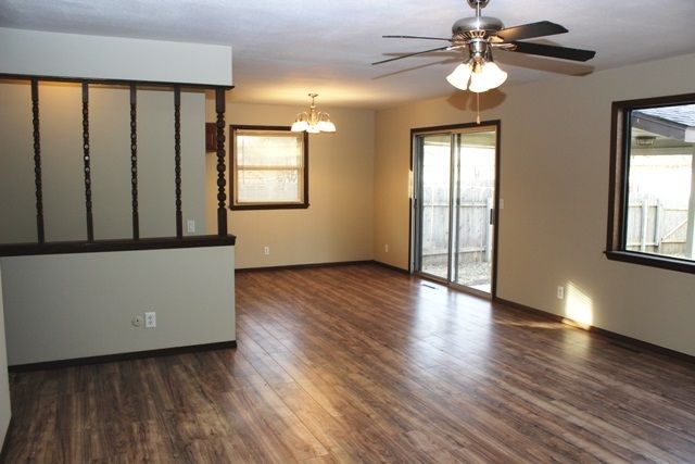 3003 S Chase Ave, Wichita, KS 67217