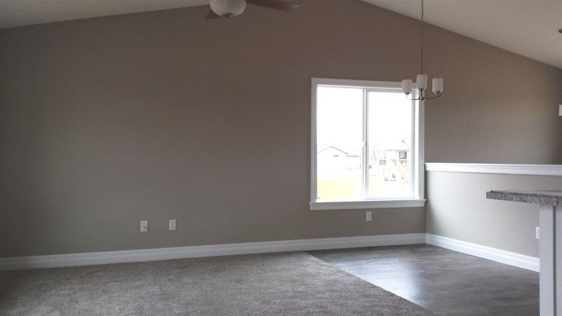 4418 N Cassie, Maize, KS 67101