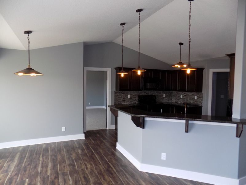 2953 E Fairchild Ct, Park City, KS 67219