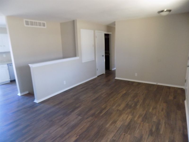 326 Jonathan St, Maize, KS 67101