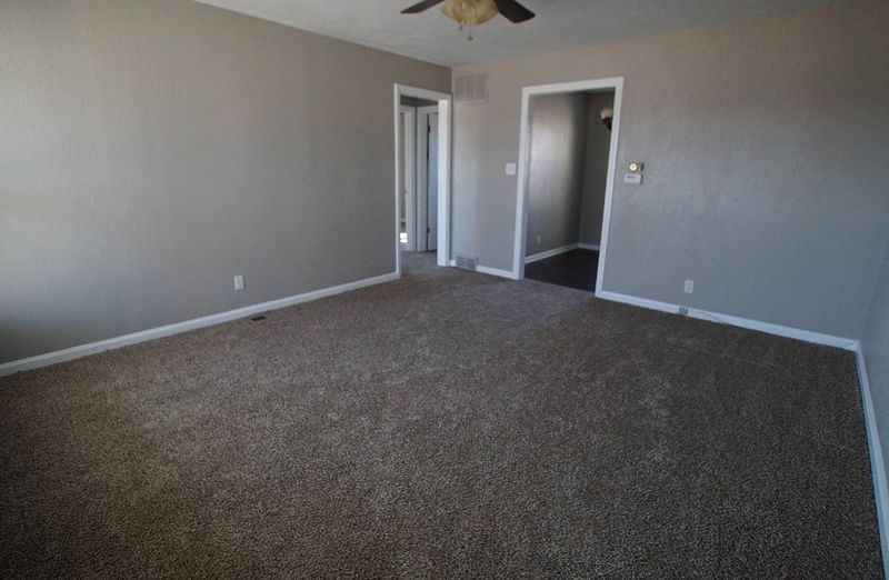 4925 N Maize Rd, Maize, KS 67101