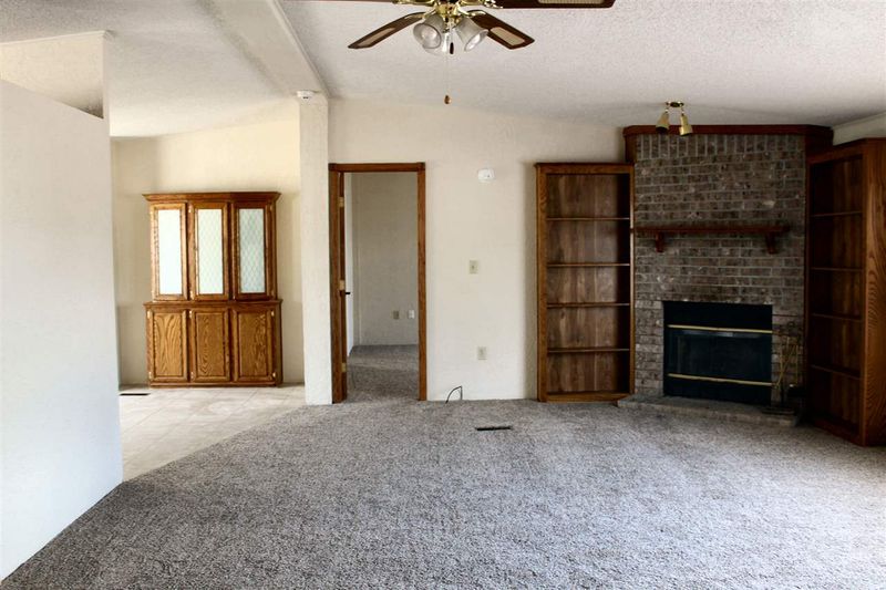 5506 Cambridge Rd, Clearwater, KS 67026