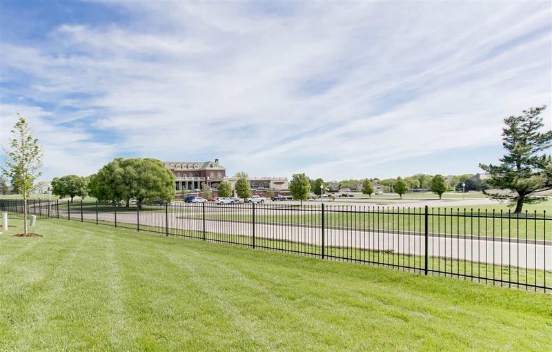818 N Mccloud Unit 209, Andover, KS 67002