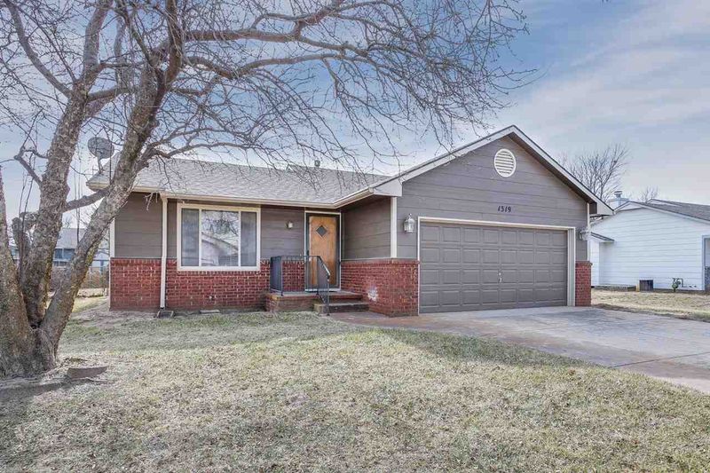 1319 E Dirck, Haysville, KS 67060-1418
