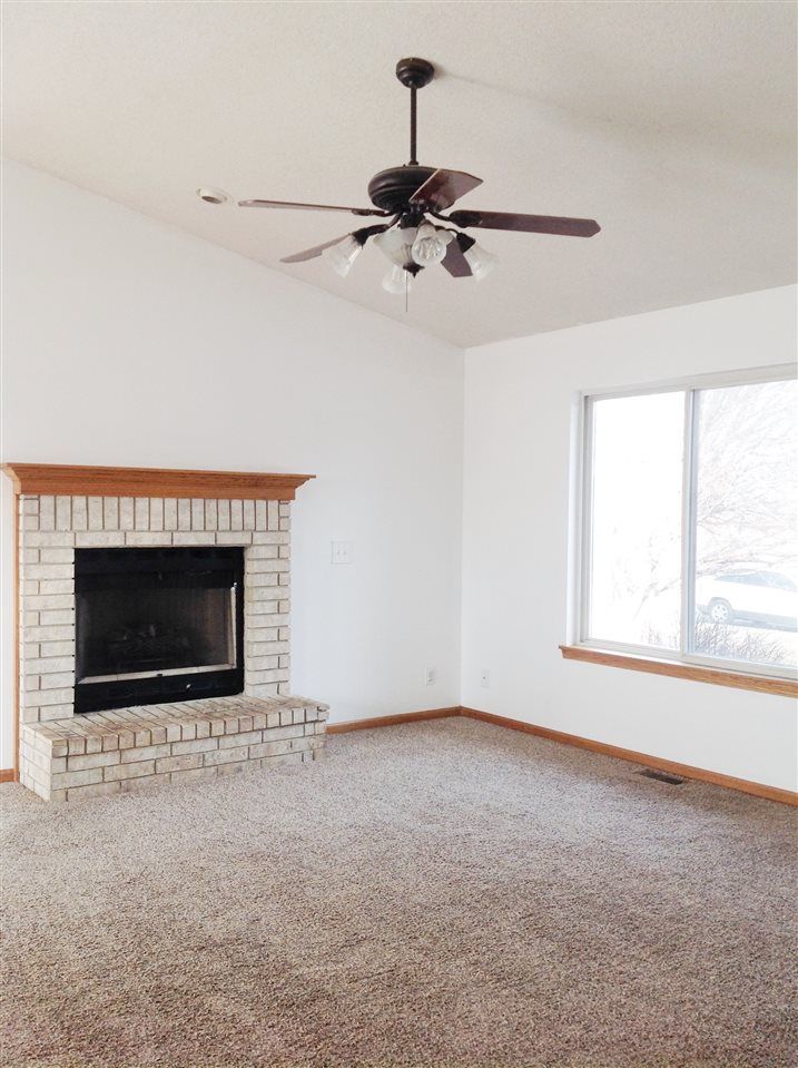 871 Plantation St, Maize, KS 67101