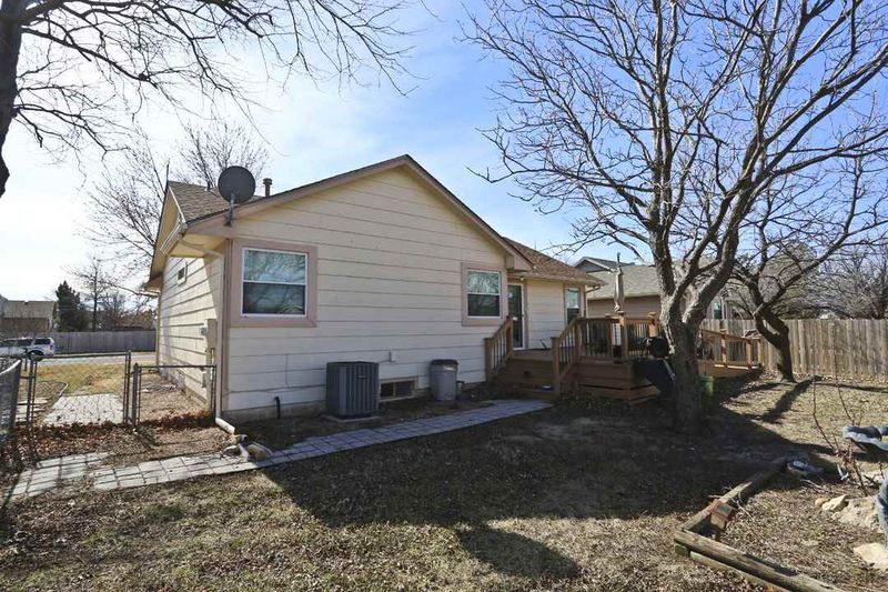 7310 E 31st St N, Wichita, KS 67226