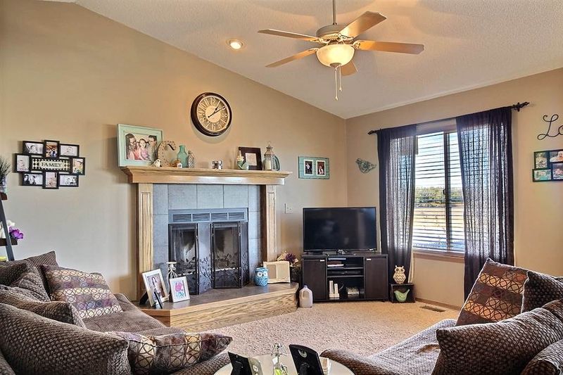1945 N Mcrae Ct, Goddard, KS 67052