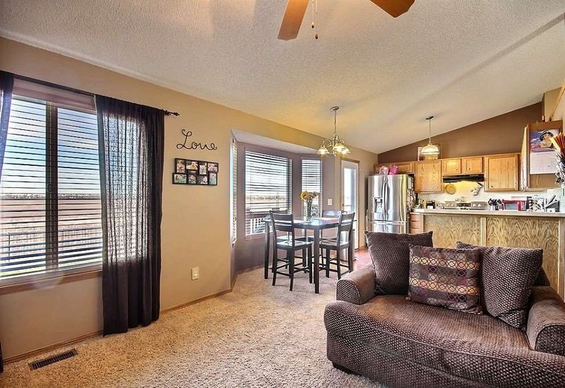 1945 N Mcrae Ct, Goddard, KS 67052