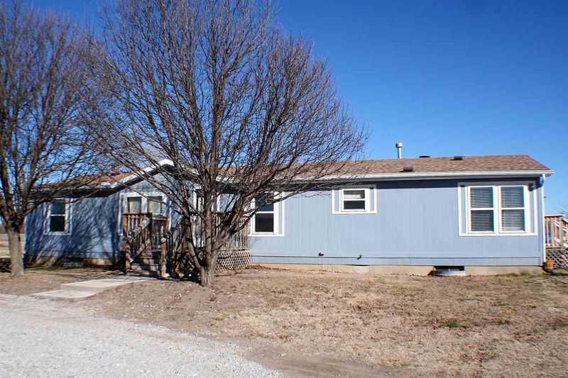 15528 SW Hunter Rd, Augusta, KS 67010