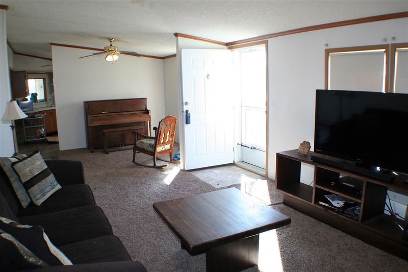 15528 SW Hunter Rd, Augusta, KS 67010