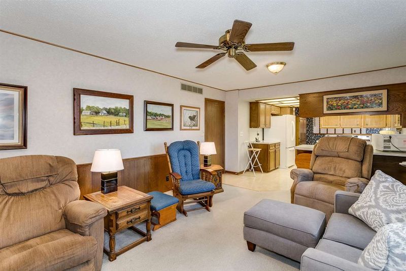 1663 N Murray Ave, Wichita, KS 67212