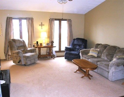 306 E Orange Ct, Rose Hill, KS 67133