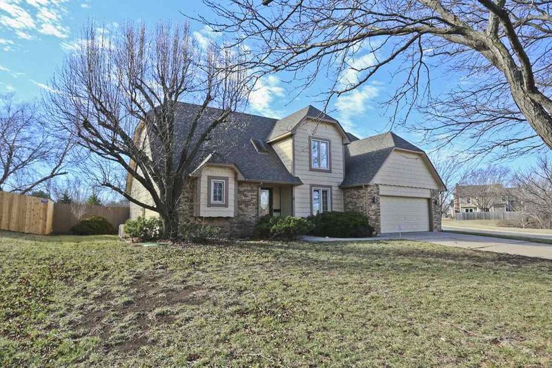 7105 E 26th St N, Wichita, KS 67226