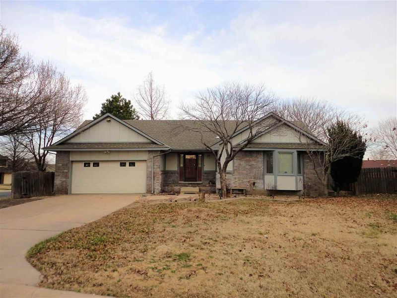 8969 E Blake Ct, Wichita, KS 67207