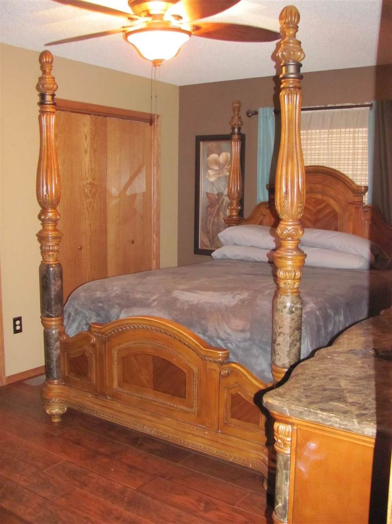 527 S Longbranch Dr, Maize, KS 67101