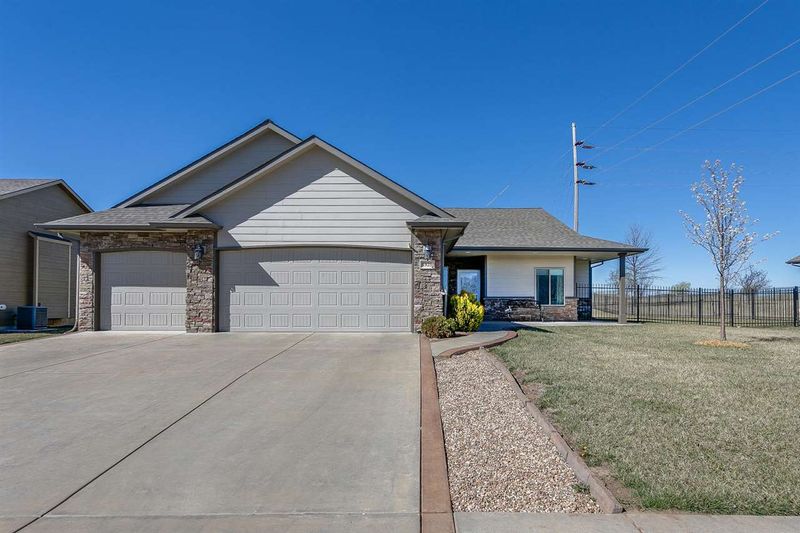 1925 N Newberry St, Derby, KS 67037