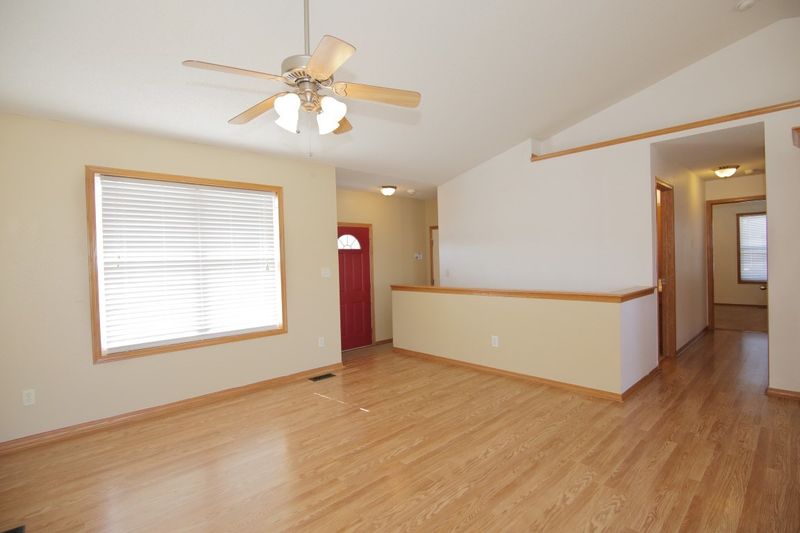 522 E Minneha Ave, Andover, KS 67002