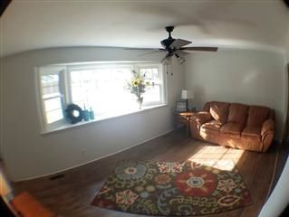 9200 W Shade Ln, Wichita, KS 67212