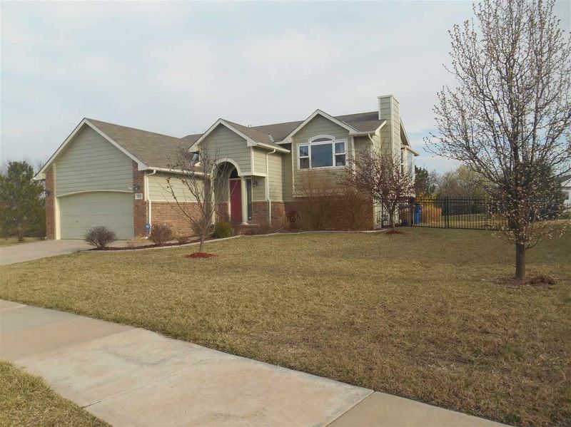 913 W Sumac, Andover, KS 67002