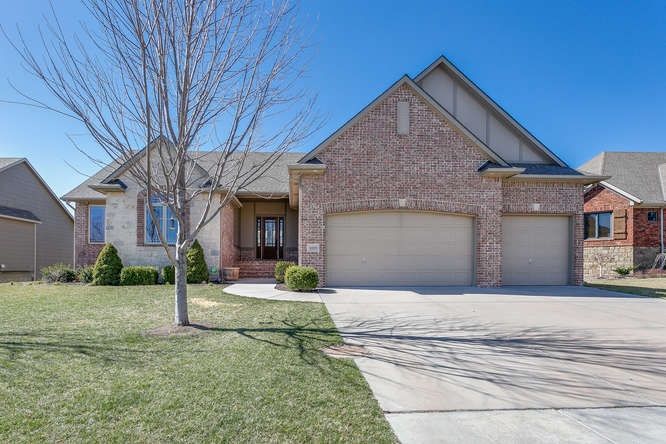 1019 E Lakecrest Dr, Andover, KS 67002