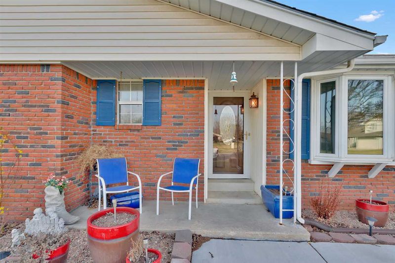 1917 N Marc Ave, Andover, KS 67002