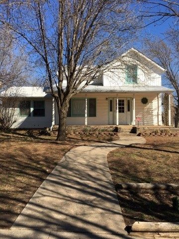 150 S Gorin Ave, Clearwater, KS 67026