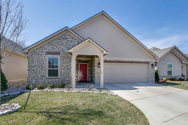 4811 N Prestwick Ave, Bel Aire, KS 67226