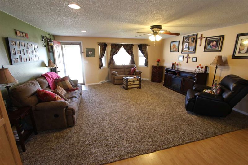 7895 SW Santa Fe Lake Rd, Augusta, KS 67010
