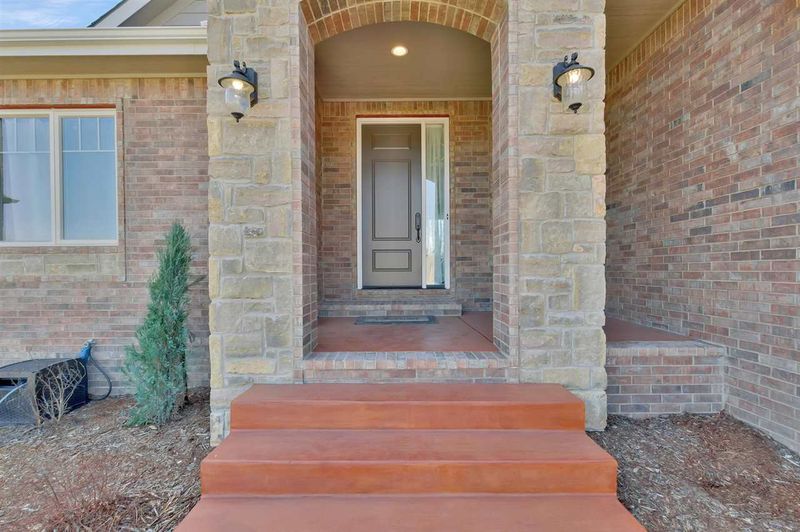 5837 E Wildfire, Bel Aire, KS 67220