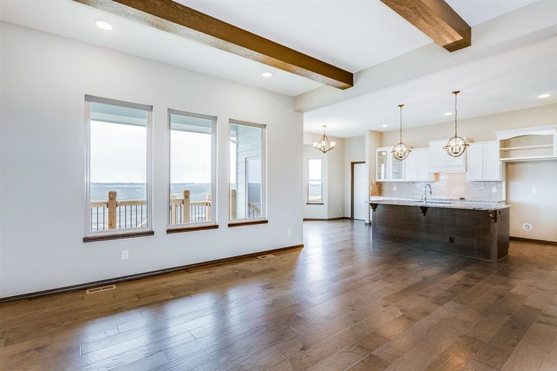 2637 N Bluestone St, Andover, KS 67002