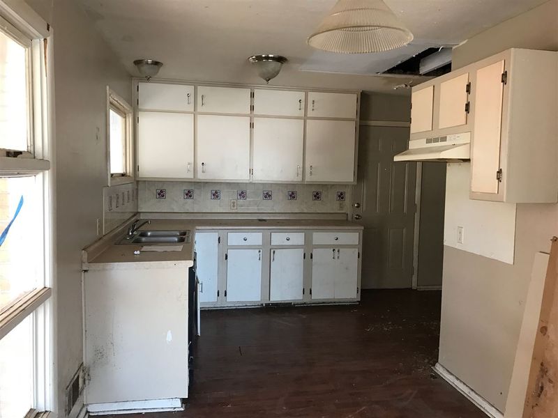 1410 E Cloverdale, Park City, KS 67219