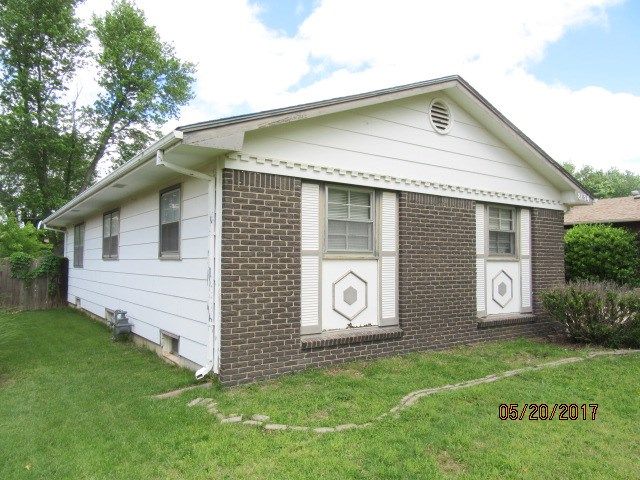 8134 E Grail St, Wichita, KS 67207