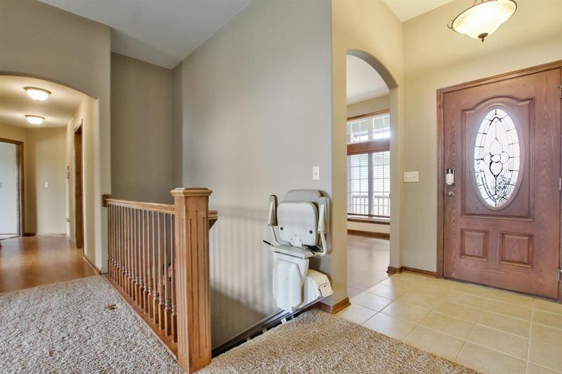 812 N Bel Arbor Ct, Derby, KS 67037