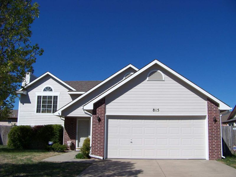 815 S Todd, Wichita, KS 67207
