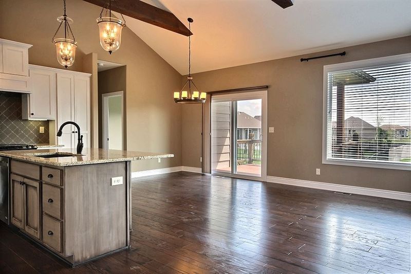 2443 N Sandstone St, Andover, KS 67002