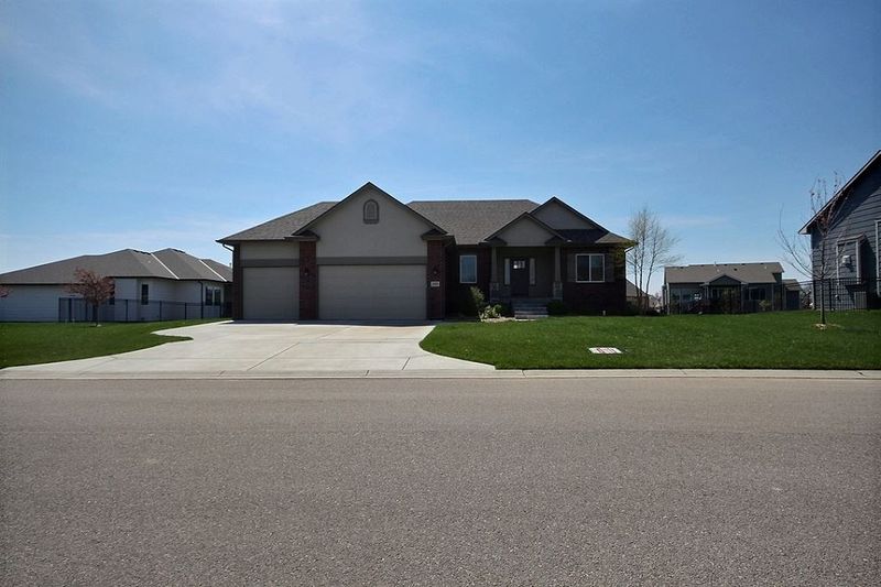 2443 N Sandstone St, Andover, KS 67002