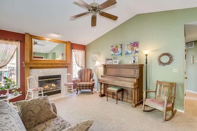 6620 E Saint James Pl, Bel Aire, KS 67226