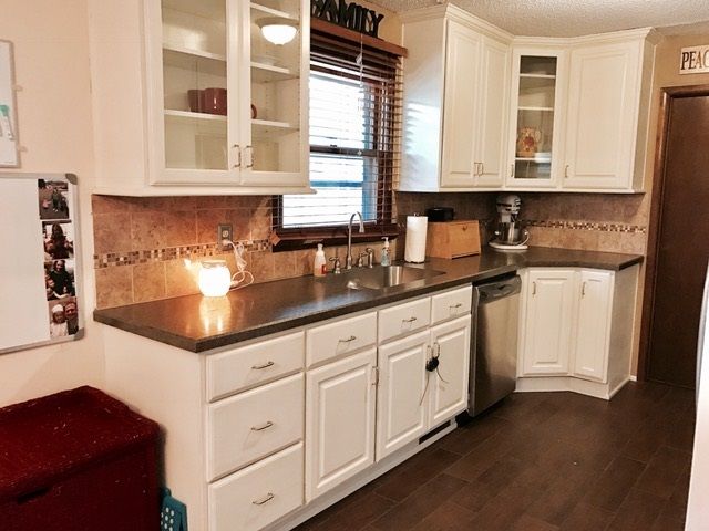1001 Hackberry, Derby, KS 67037