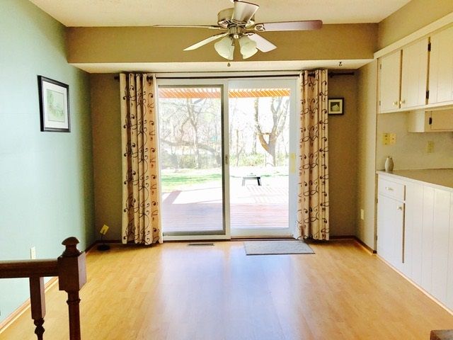 825 N Brook Forest Rd, Derby, KS 67037
