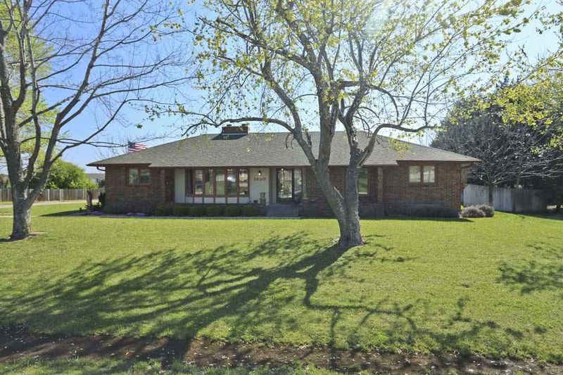1420 S Tapestry Ln, Goddard, KS 67052