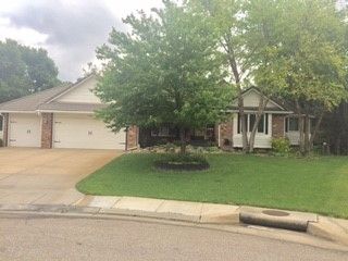 1692 E Tiara Pines Cir, Derby, KS 67037
