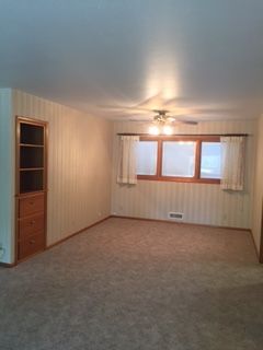 2727 E Clark St, Wichita, KS 67211