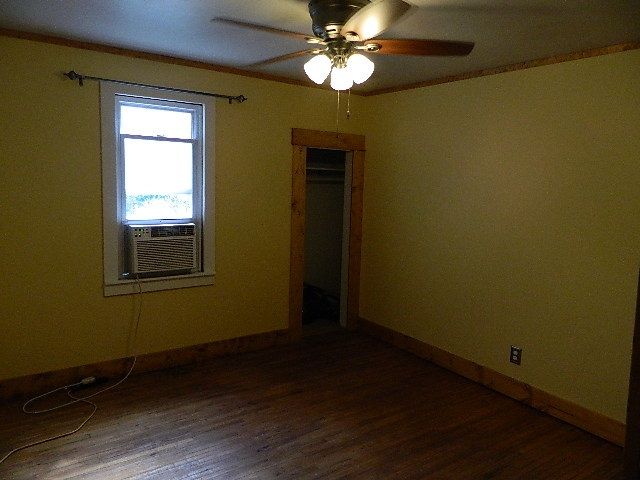 802 E 13th, Winfield, KS 67156