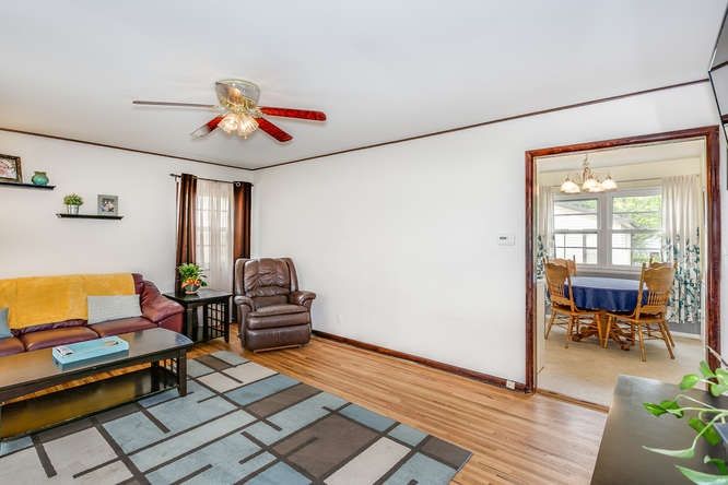 7202 E Bayley St, Wichita, KS 67207
