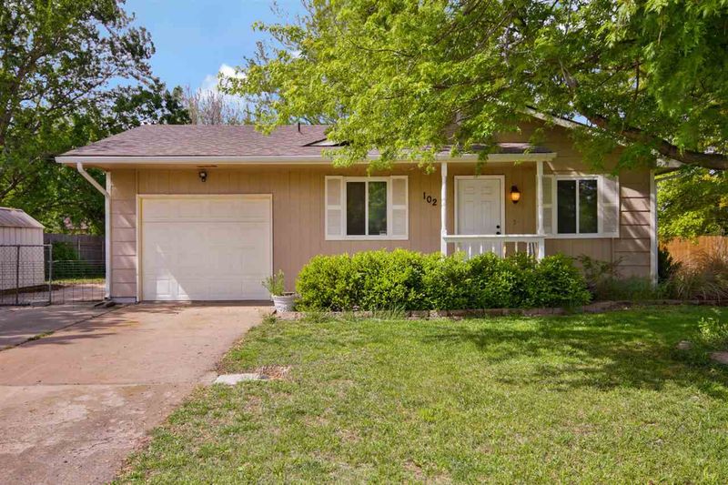 102 W Stewart, Goddard, KS 67052
