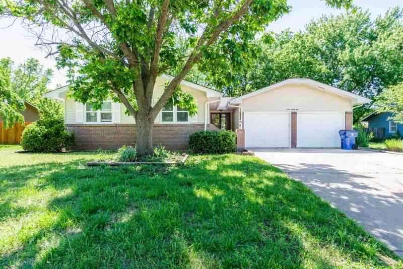 431 S 3rd, Clearwater, KS 67026